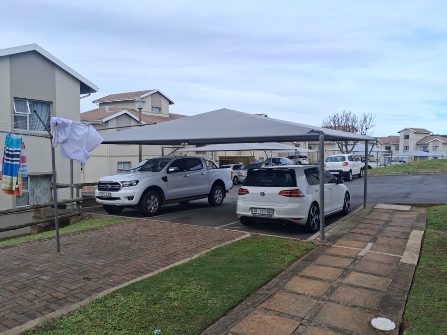 To Let 2 Bedroom Property for Rent in Beacon Bay North Eastern Cape